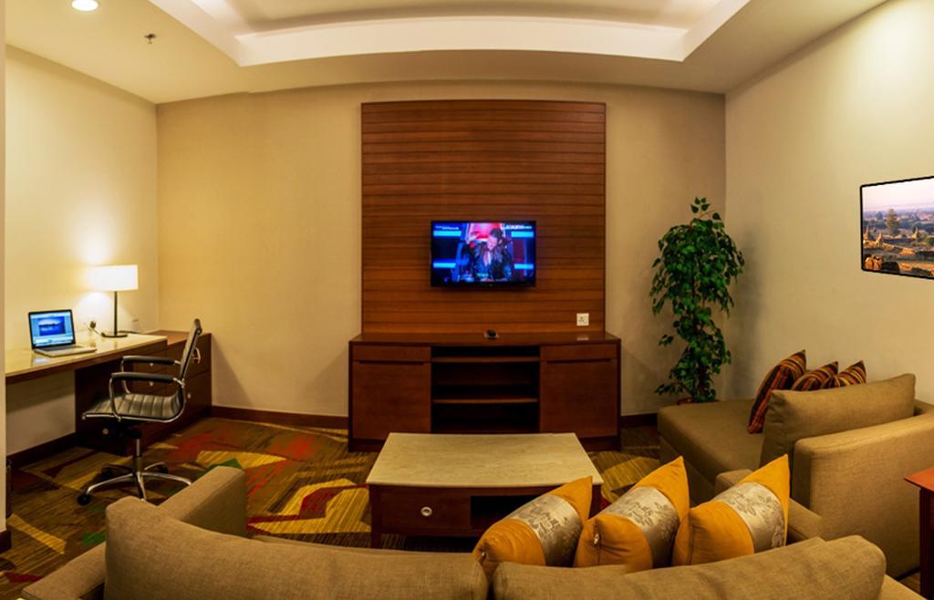 Summit Parkview Yangon Ξενοδοχείο Εξωτερικό φωτογραφία
