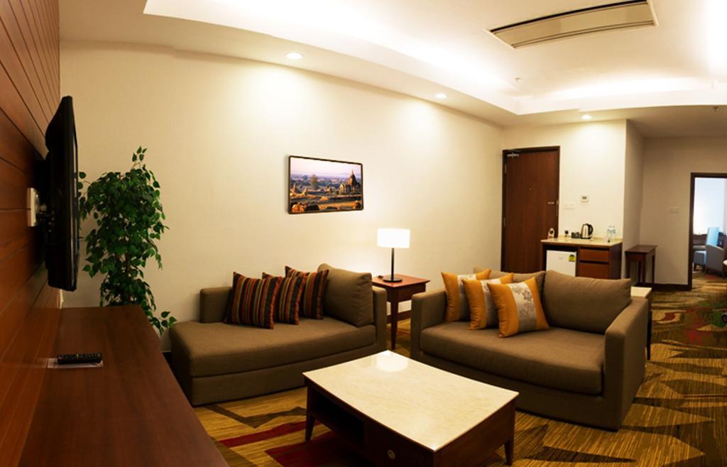 Summit Parkview Yangon Ξενοδοχείο Εξωτερικό φωτογραφία